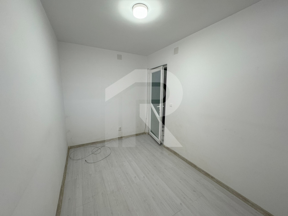 apartament 3 camere, parter, Plopeni, langa padure